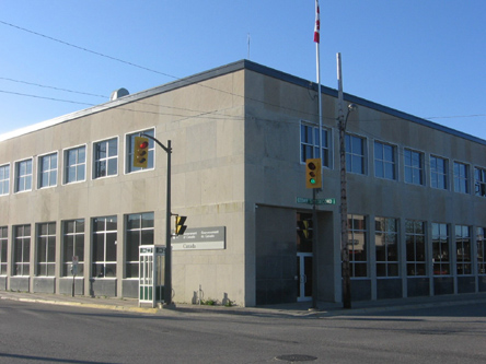 Building image of Timmins Service Canada Centre at 120 Cedar Street South in Timmins