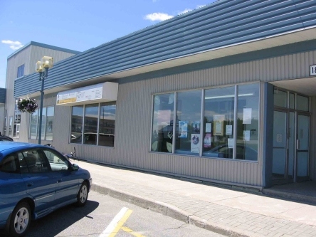 Photo de l'édifice du bureau Matagami - site de services mobiles réguliers situé au 180, place du Commerce à Matagami
