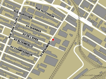 Map indicating the location of Parc-Extension (Montréal) Service Canada Centre at 540 Beaumont Avenue in Montréal